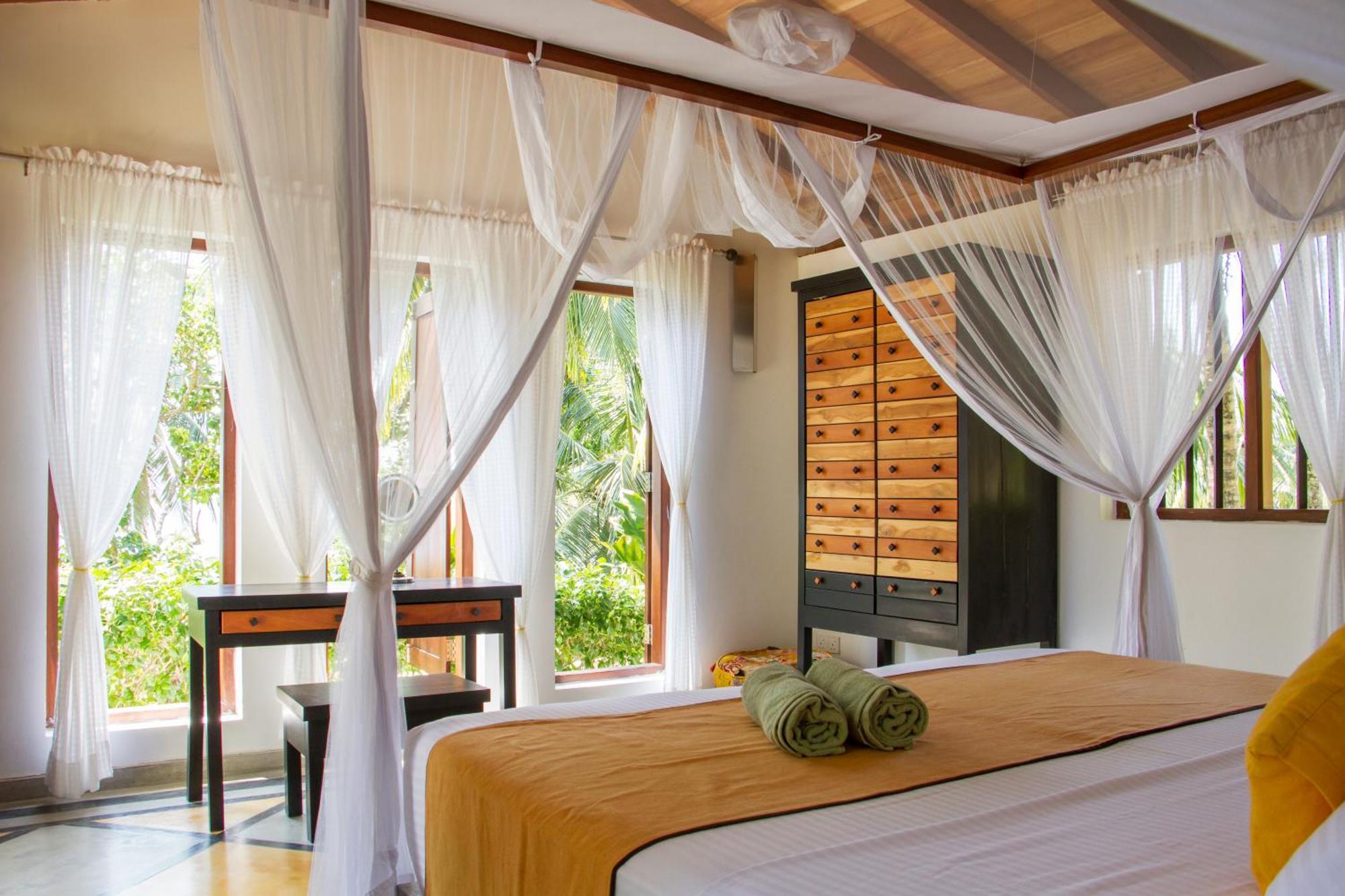 The Saffron House Hotell Dikwella Exteriör bild